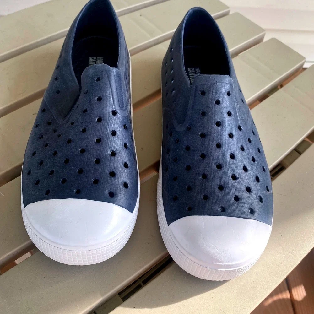 Harper Canyon Kids Water‎ Shoes Slip On Sneakers Navy Blue White Size 2 NWOT
